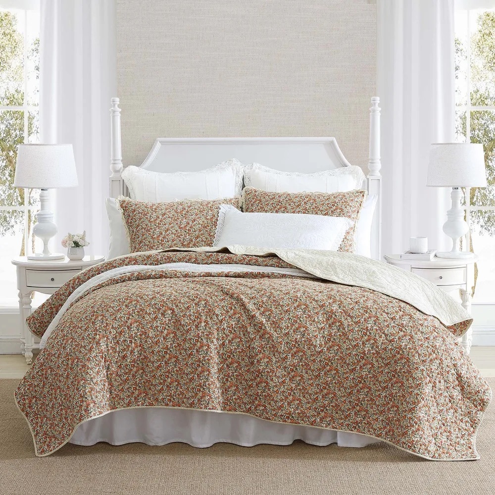 NEW Laura Ashley Loveston Terracotta Floral Full/Queen Quilt Set
